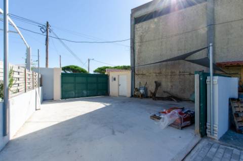 Quinta em Serradas, com terreno de 17.000m²