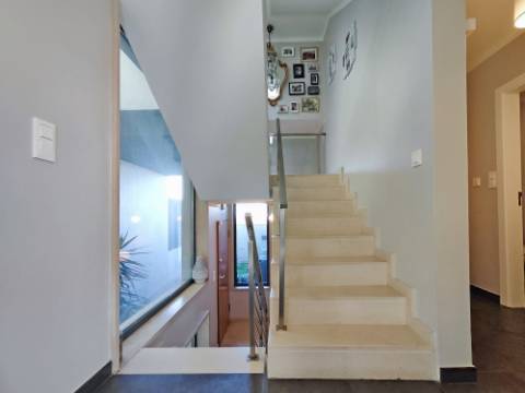 Moradia Contemporânea T4+2 em Oeiras - Barcarena - Leceia