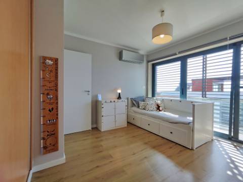 Moradia Contemporânea T4+2 em Oeiras - Barcarena - Leceia