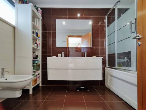 Moradia Contemporânea T4+2 em Oeiras - Barcarena - Leceia