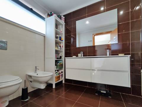 Moradia Contemporânea T4+2 em Oeiras - Barcarena - Leceia