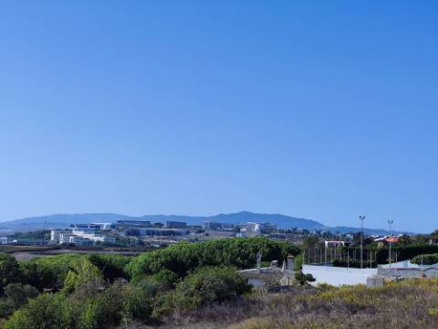 Moradia Contemporânea T4+2 em Oeiras - Barcarena - Leceia