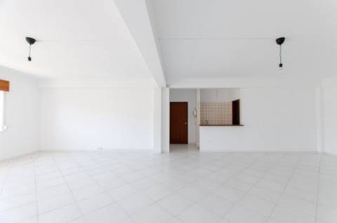 Escritórios / salas na Pontinha