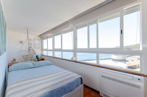 T0 em Sesimbra, junto à praia