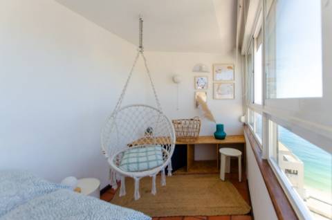 T0 em Sesimbra, junto à praia