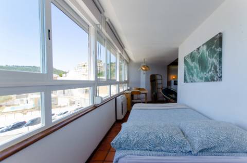 T0 em Sesimbra, junto à praia