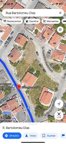 Terreno Urbano para construção de Moradia com 2 pisos