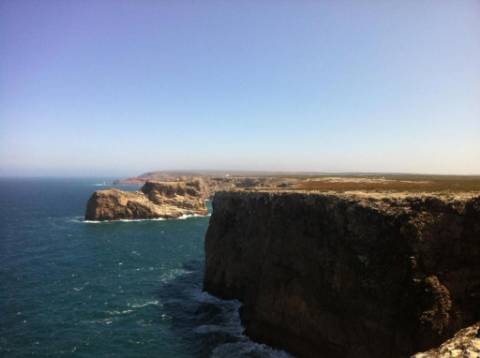Prédio com 9 frações em Sagres