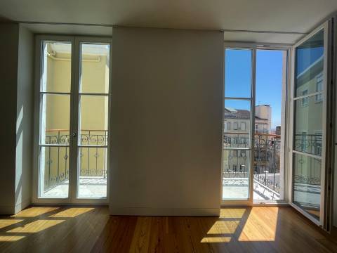 T1 renovado no coração do Chiado