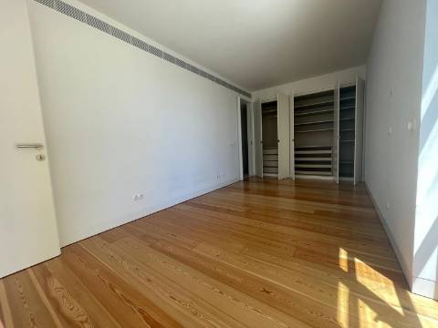 T1 renovado no coração do Chiado