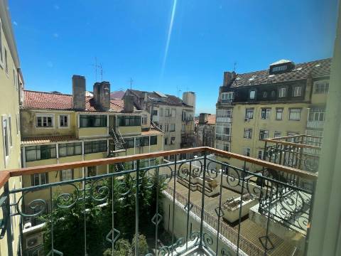 T1 renovado no coração do Chiado