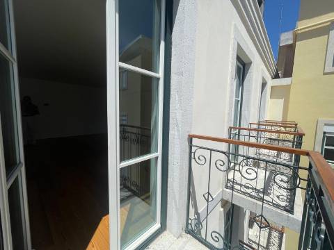 T1 renovado no coração do Chiado