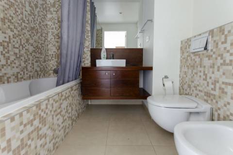 T1 para arrendamento no empreendimento Metro City