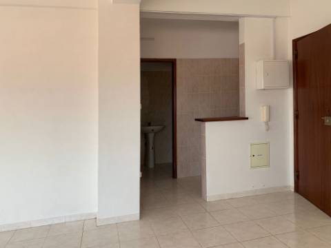 Escritórios / salas para arrendamento na Pontinha