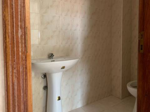 Escritórios / salas para arrendamento na Pontinha