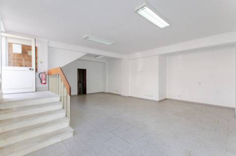 Loja / escritório em Caxias (Oeiras)