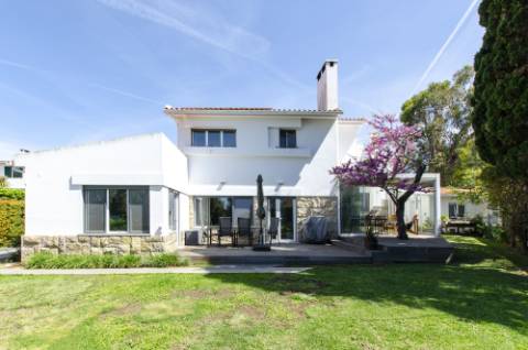 Moradia T6 em São Pedro do Estoril