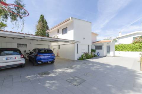 Moradia T6 em São Pedro do Estoril