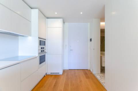 T1 no LUX PRIME, em frente ao Estádio do Benfica