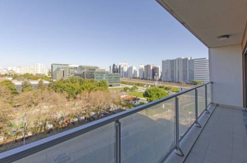 T1 para arrendamento no empreendimento Metro City