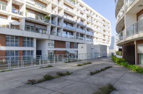 T1 para arrendamento no empreendimento Metro City