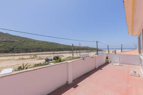 Moradia na Ericeira - Pé na Areia na Praia da Foz do Lizandro