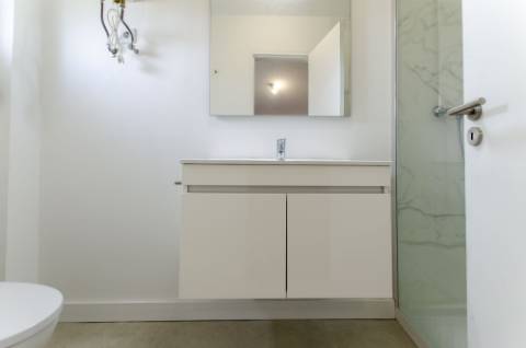 T4 Duplex com Estúdio e Vista Mar em Caxias