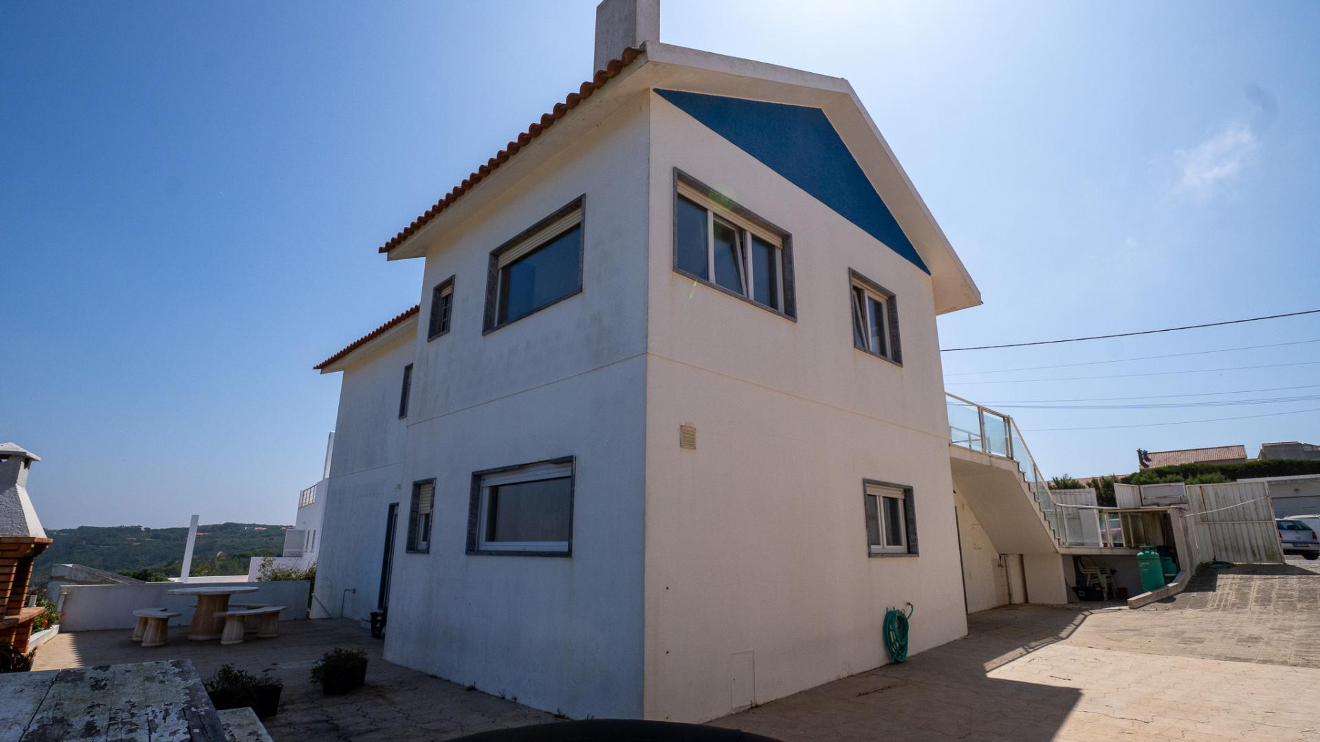 Moradia T7 com AL e Vista Mar Única sobre a Praia de S. Lourenço