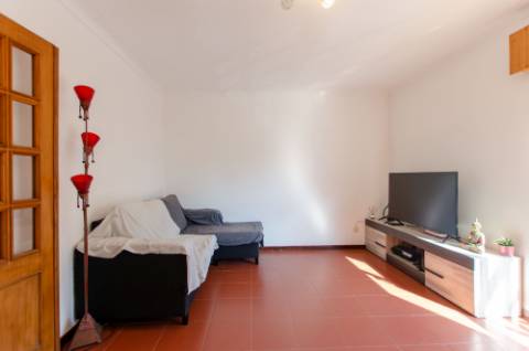 T3 cheio de sol, no Algueirão