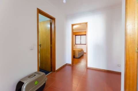 T3 cheio de sol, no Algueirão