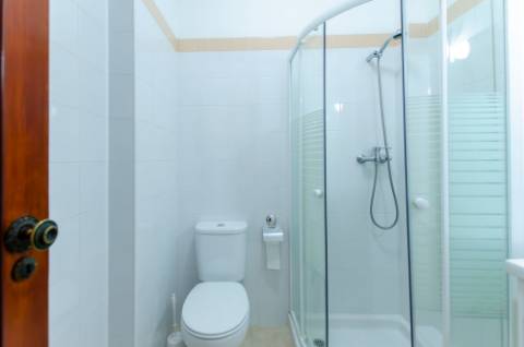 T1 junto ao Centro Comercial das Palmeiras