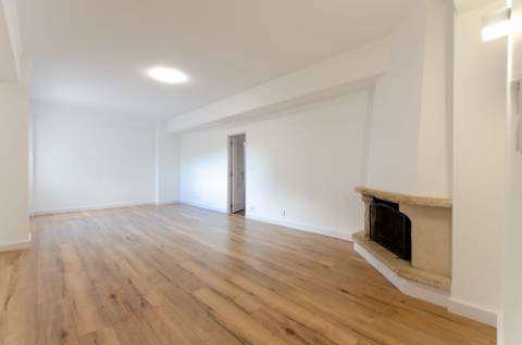 T2 em São Miguel das Encostas, Carcavelos