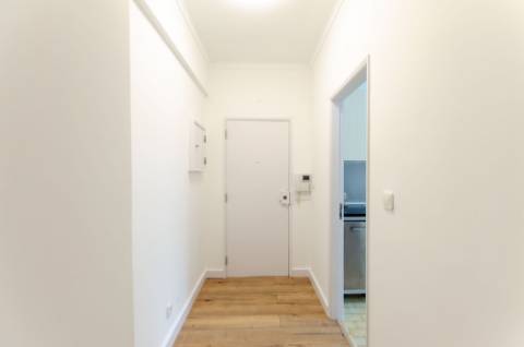 T2 em São Miguel das Encostas, Carcavelos