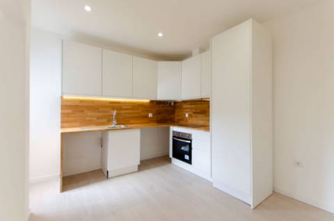 T2 remodelado em Linda-a-Velha