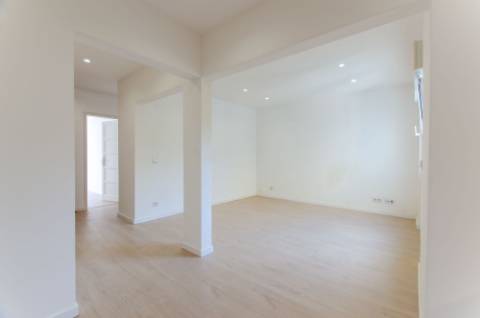 T2 remodelado em Linda-a-Velha