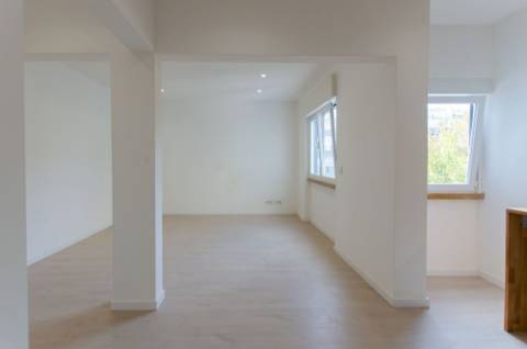 T2 remodelado em Linda-a-Velha