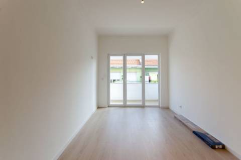 T2 remodelado em Linda-a-Velha