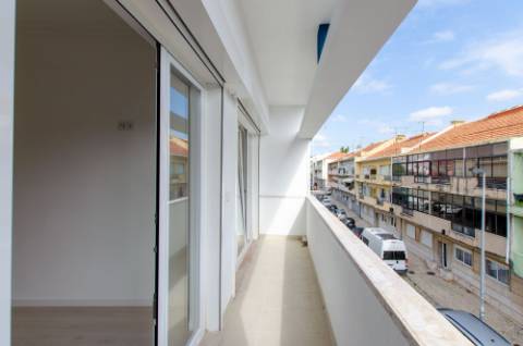 T2 remodelado em Linda-a-Velha