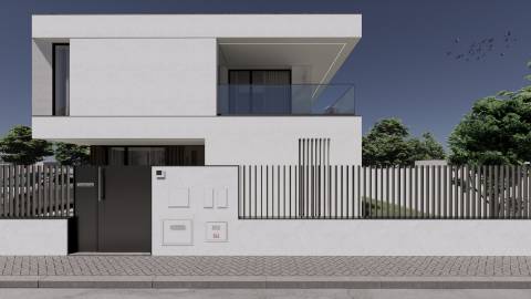 Moradia T4 com piscina, junto a Manique de cima