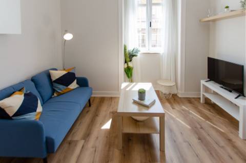 Apartamento T1 no centro da Ajuda