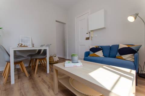 Apartamento T1 no centro da Ajuda