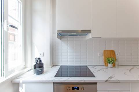 Apartamento T1 no centro da Ajuda