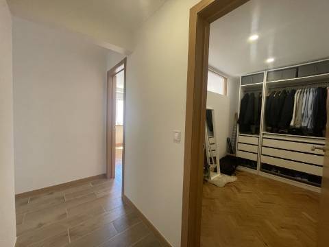 T2+1 Remodelado na Penha de França