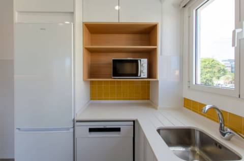 T3 renovado e com logradouro na Portela de Sintra
