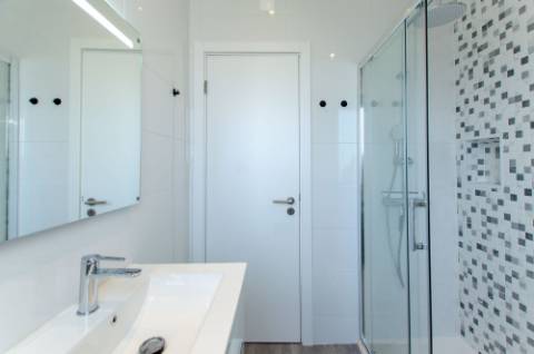 T3 renovado e com logradouro na Portela de Sintra
