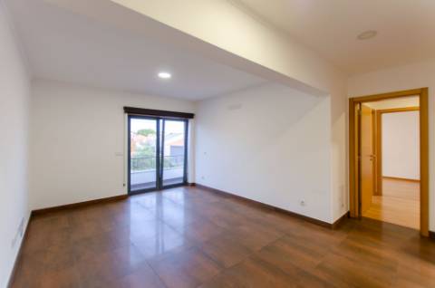 T3 renovado, como novo, próximo da CUF de São Domingos de Rana