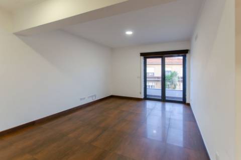 T3 renovado, como novo, próximo da CUF de São Domingos de Rana