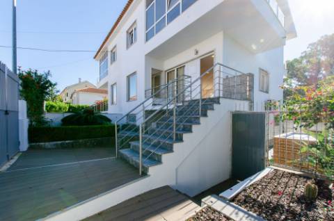 Moradia T4 + 1 em Tercena