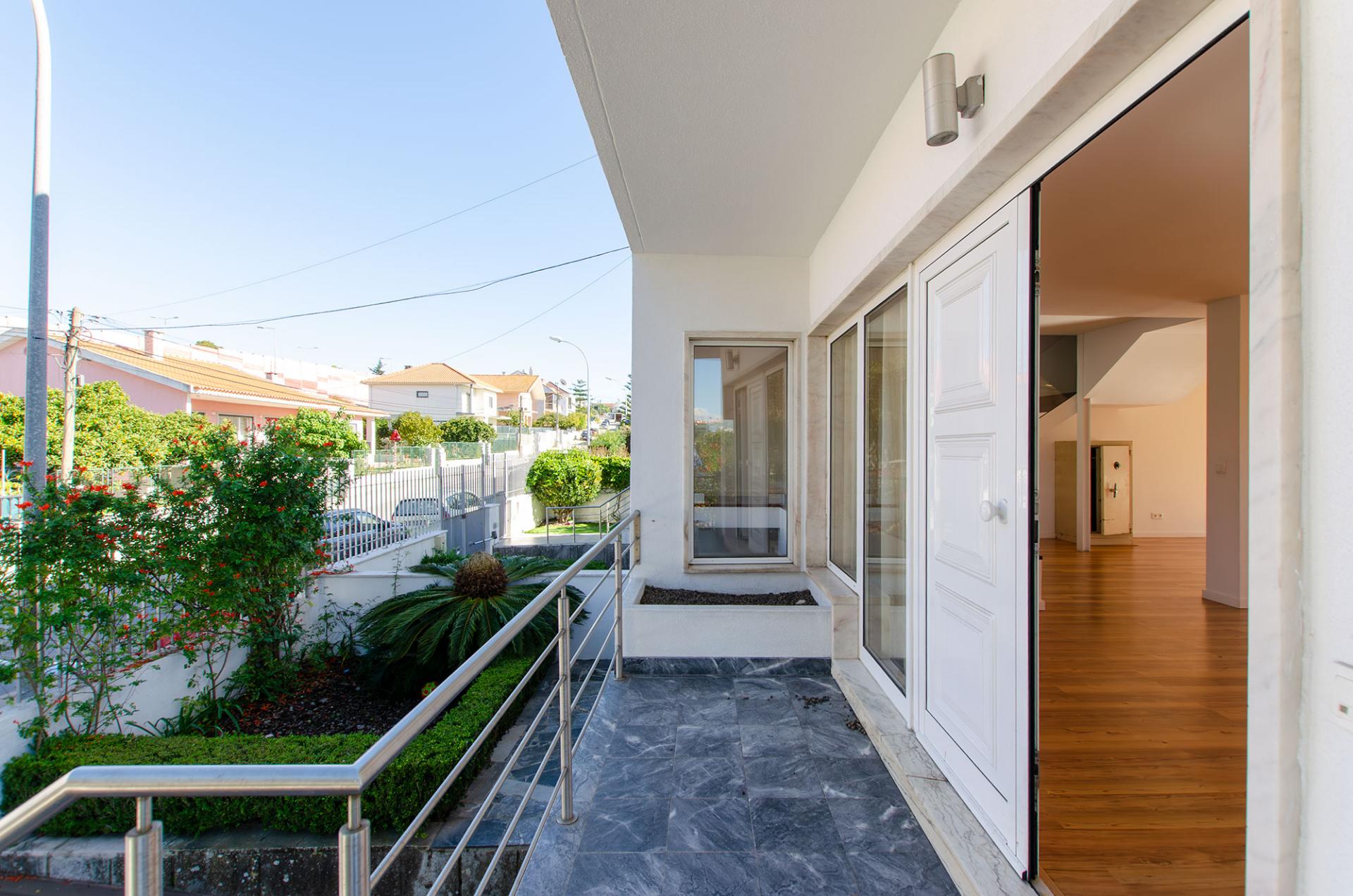 Moradia T4 + 1 em Tercena