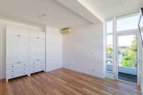 Moradia T4 + 1 em Tercena